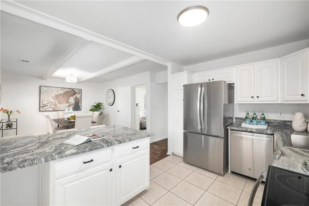 Smyrna, Georgia 30080, United States, 3 Bedrooms Bedrooms, ,2 BathroomsBathrooms,Residential,Active,18900