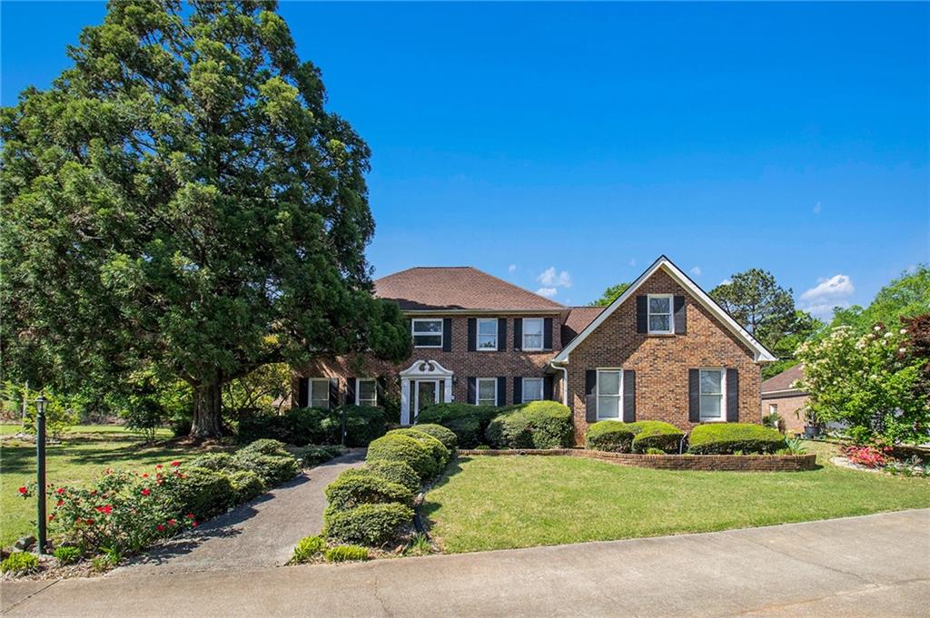 2405 Old Salem Road SE