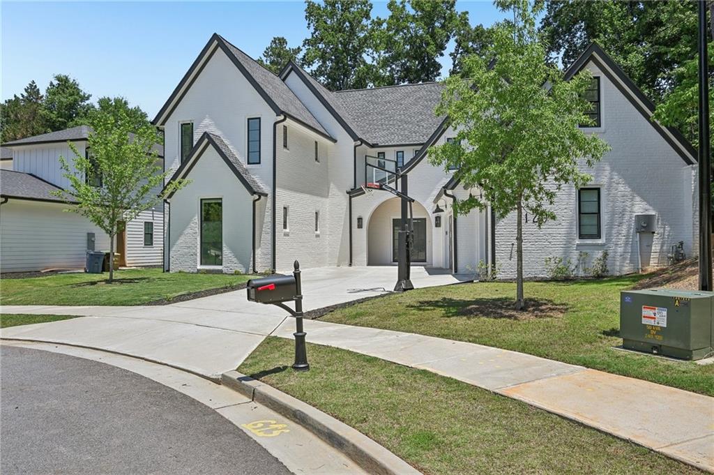 120 Thome Drive