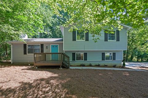 Homes For Sale - 1909 Suwanee Valley Road<br/> Lawrenceville, GA 30043