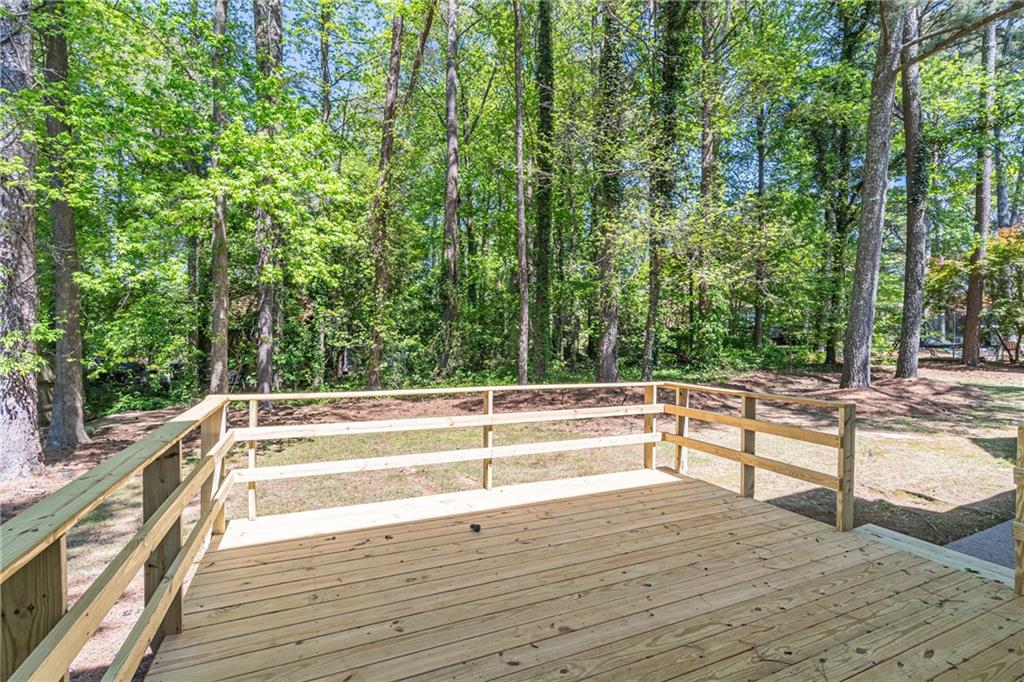 714 Lanford Springs Drive, Lilburn, Georgia image 27