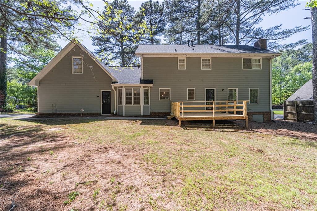 714 Lanford Springs Drive, Lilburn, Georgia image 28
