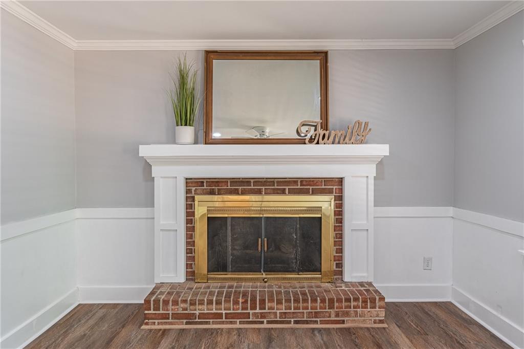 714 Lanford Springs Drive, Lilburn, Georgia image 16