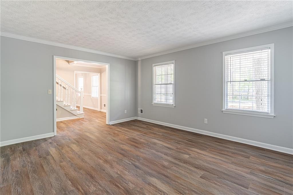 714 Lanford Springs Drive, Lilburn, Georgia image 8