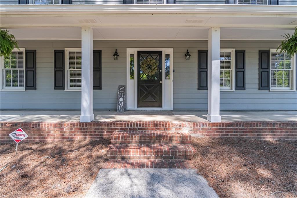 714 Lanford Springs Drive, Lilburn, Georgia image 3