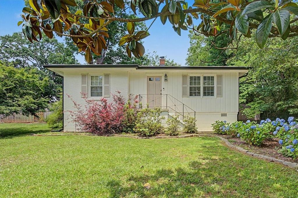 Photo 1 of 36 — 1005 Ridgecrest Drive SE, Smyrna, GA 30080