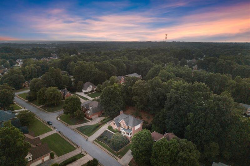 1215 Lake Washington Circle