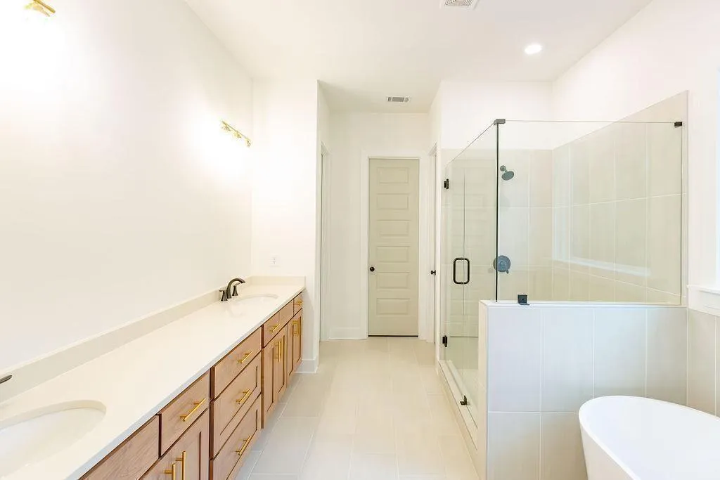 Gainesville, Georgia 30506, United States, 4 Bedrooms Bedrooms, ,4 BathroomsBathrooms,Residential,Active,214365