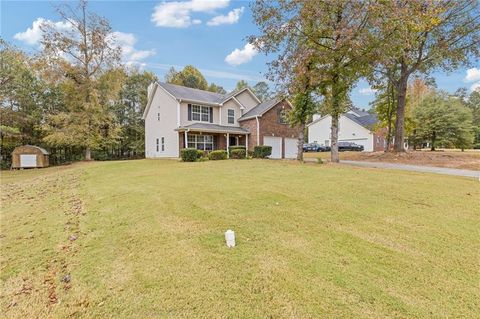 A home in Fairburn