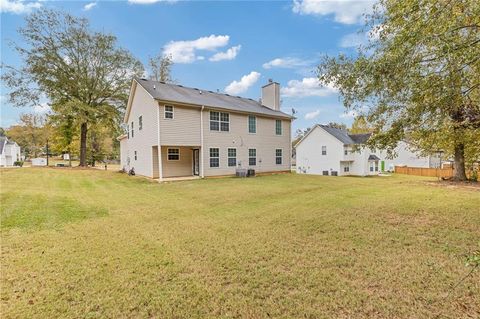 A home in Fairburn