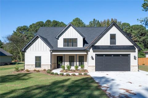 140 Cambridge Court Calhoun GA 30701