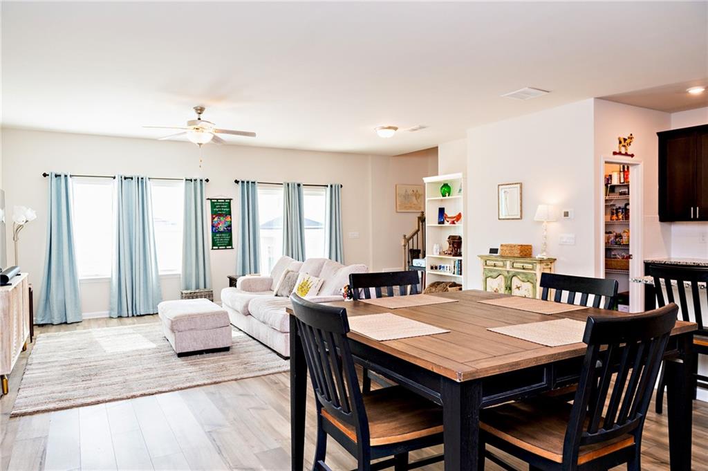 1277 Sunny Lake Drive, Lawrenceville, Georgia image 3