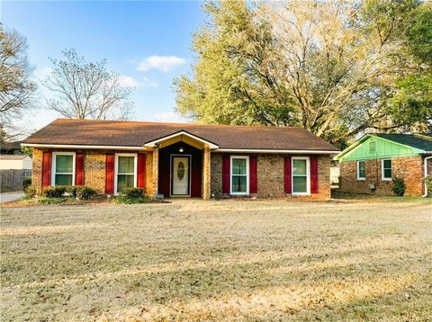 Homes For Sale - 3613 Califon Drive<br/> Columbus, GA 31906