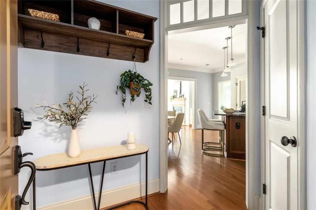 825 Highland Lane NE 1112