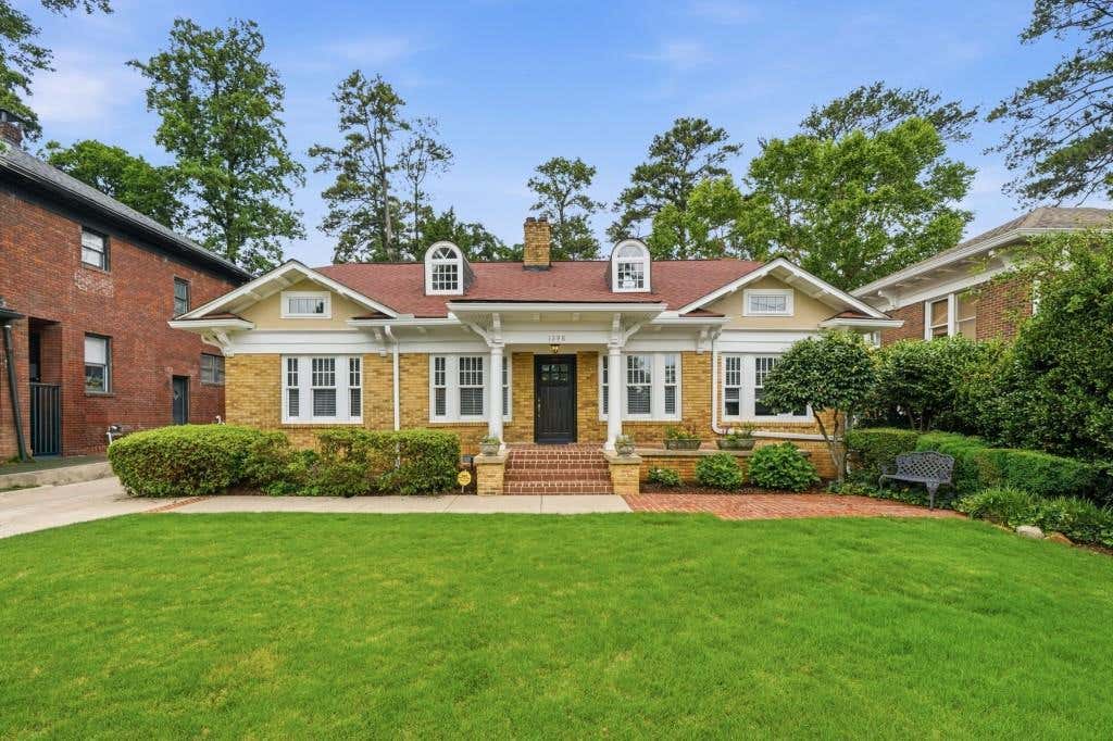 Photo of 1298 Oxford Road NE, Atlanta, GA 30306 (MLS # 7789143)
