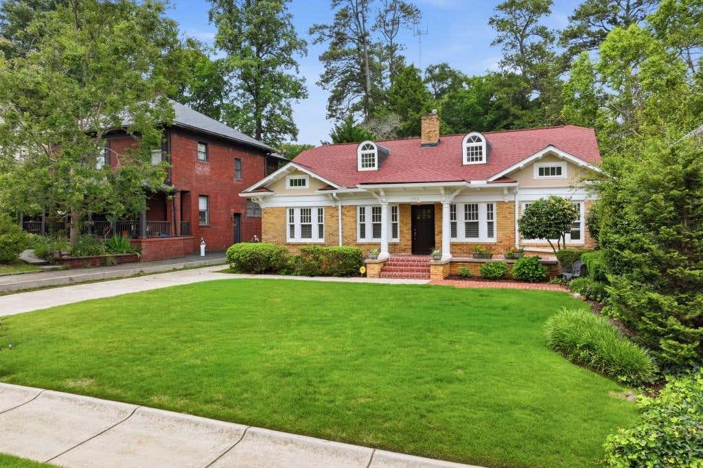 Photo of 1298 Oxford Road NE, Atlanta, GA 30306 (MLS # 7789143)