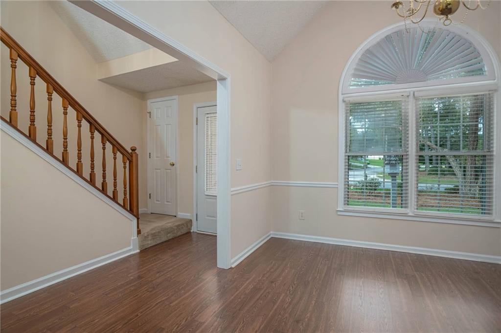 3136 Elizabeth Lane