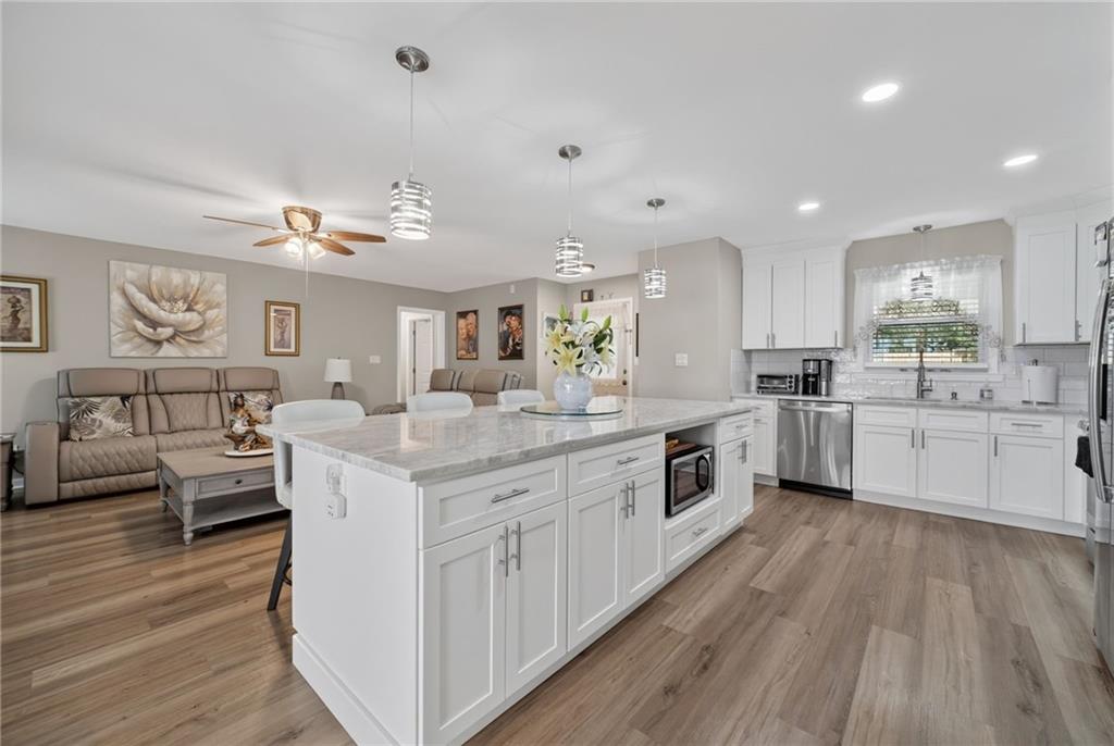 3520 Camelot Court