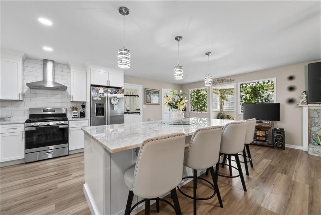 3520 Camelot Court