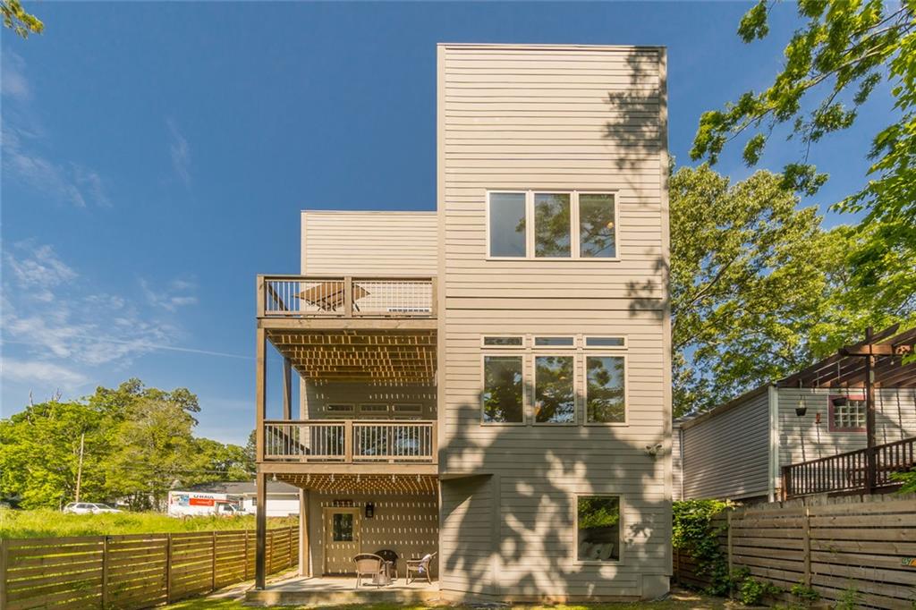 406 E Side Avenue SE