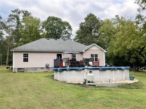 A home in Cedartown