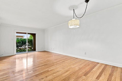 Condo For Sale - 395 Pharr Road #208<br/> Atlanta, GA 30305
