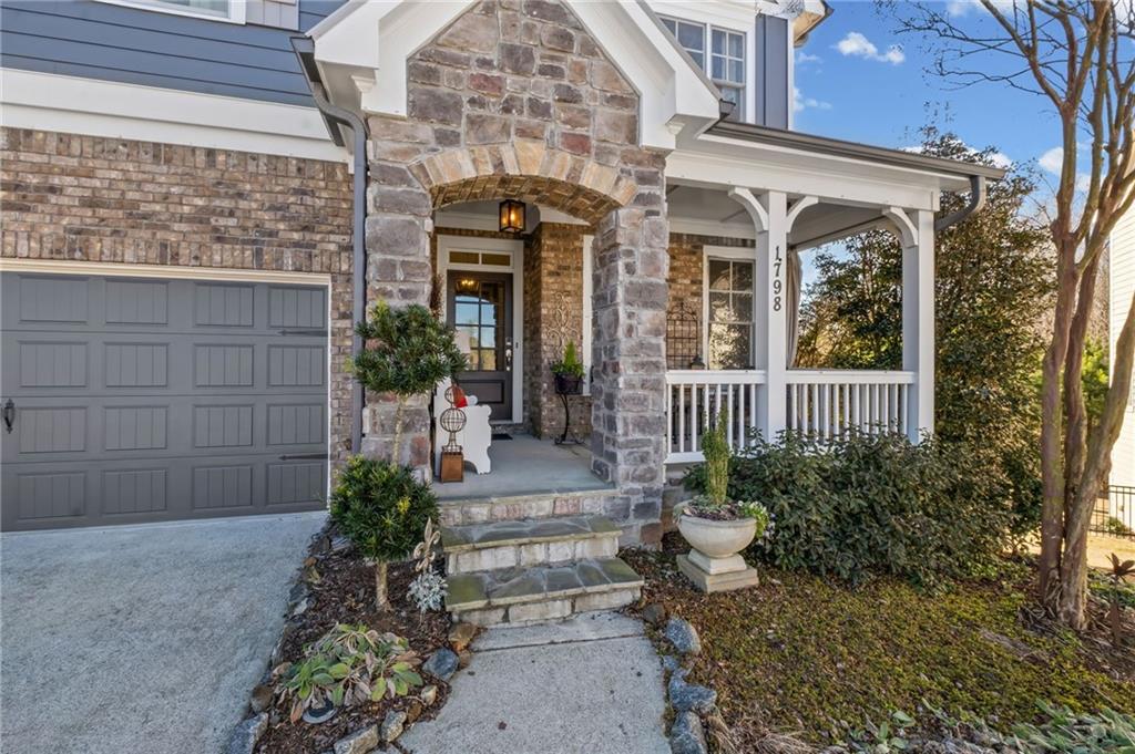 1798 Grand Oaks Drive