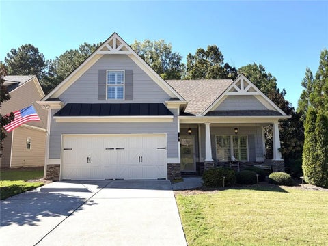 Homes For Sale - 22 Hawthorne Ridge Circle<br/> Dallas, GA 30132