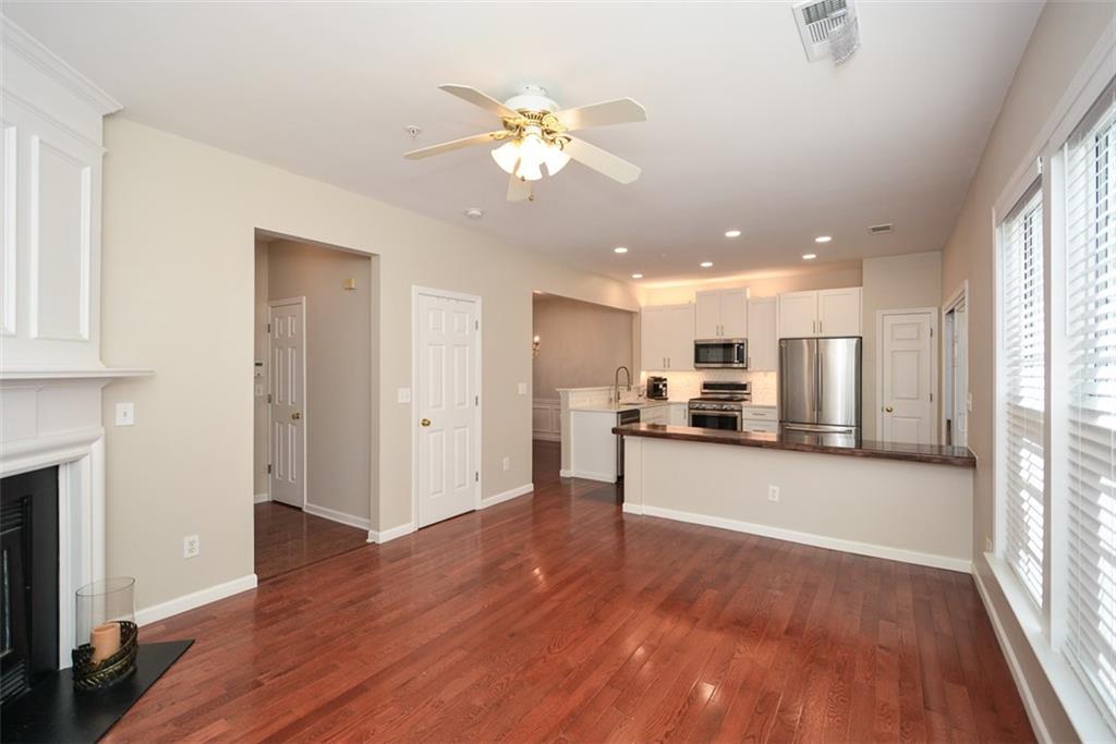 Windward Pointe - Residential