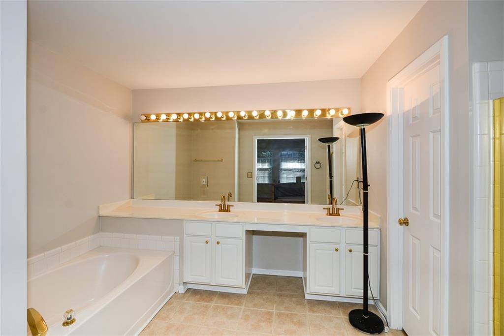 Windward Pointe - Residential