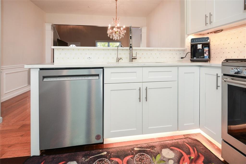 Windward Pointe - Residential