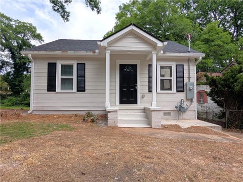 Homes For Rent - 1377 Pine Avenue<br/> Atlanta, GA 30344