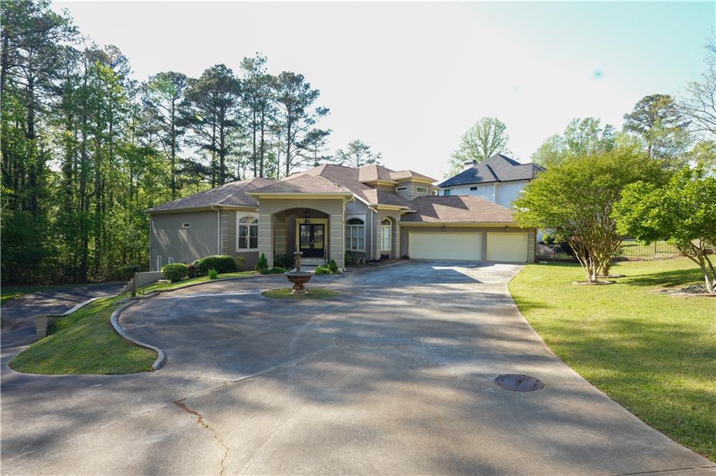 1010 Forest Overlook Drive SW