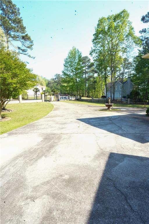 1010 Forest Overlook Drive SW