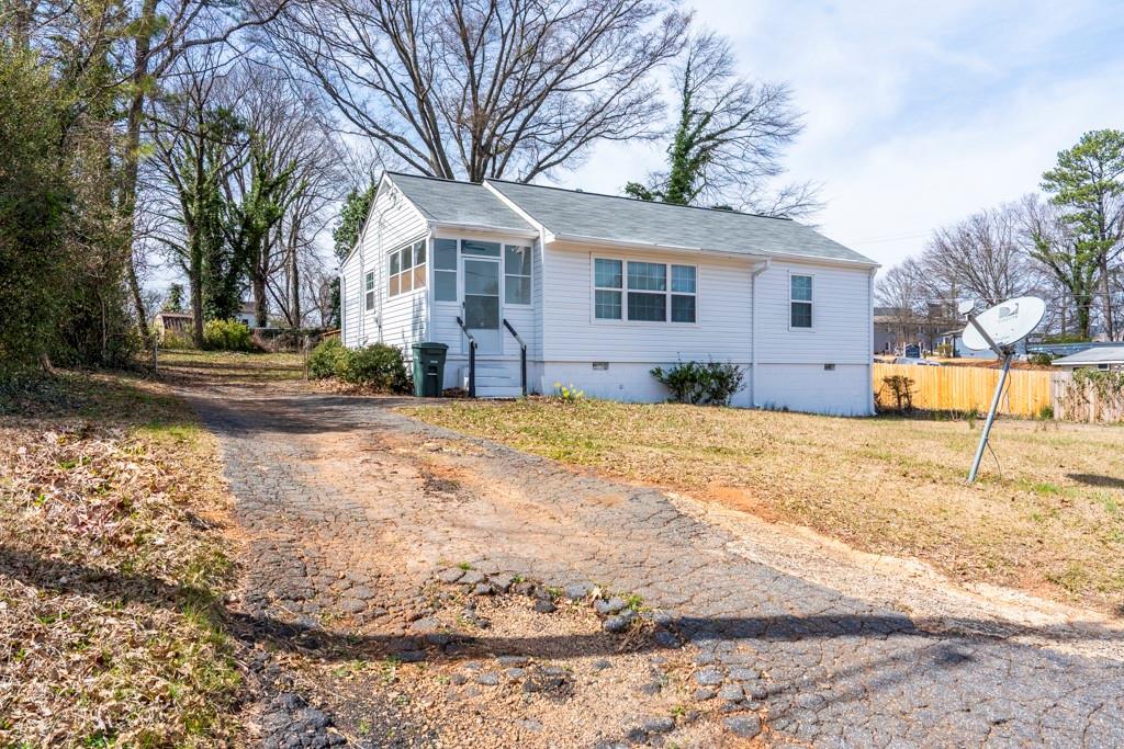 122 Goldie Drive SE