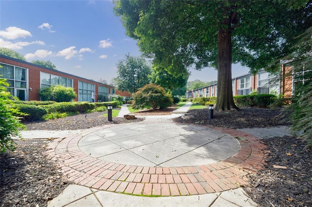5200 Peachtree Road 1104