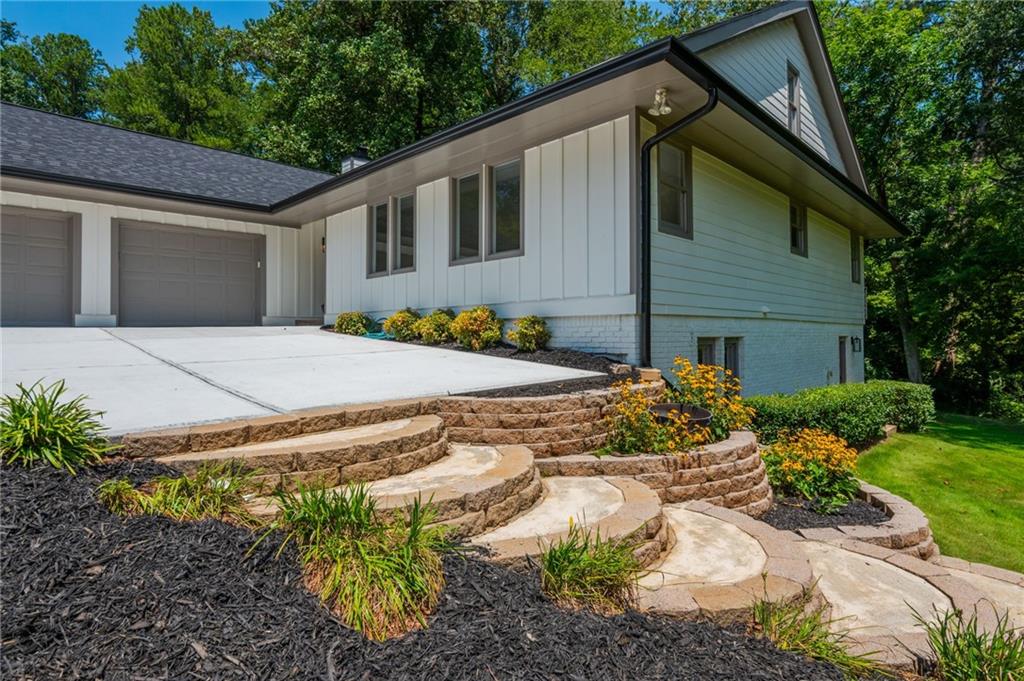 350 Ridgewater Drive