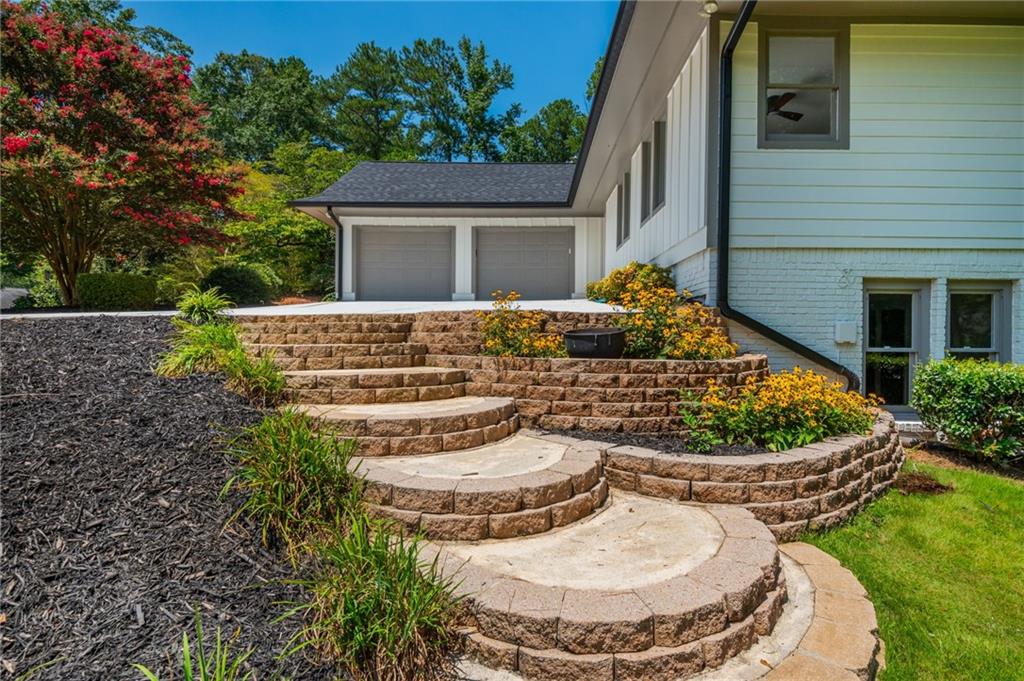 350 Ridgewater Drive