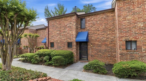 Condo For Sale - 2252 Pernoshal Court<br/> Dekalb County, Atlanta, GA 30338