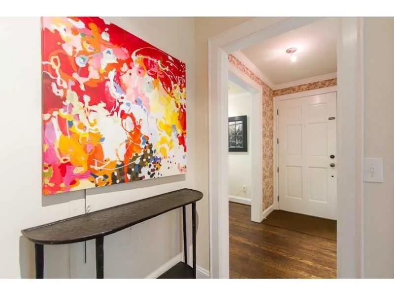 1916 Greystone Road NW