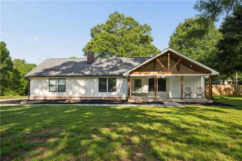 Homes For Sale - 7507 Campground Road<br/> Cumming, GA 30040