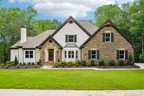 Homes For Sale - 2410 Glade Overlook<br/> Cumming, GA 30041
