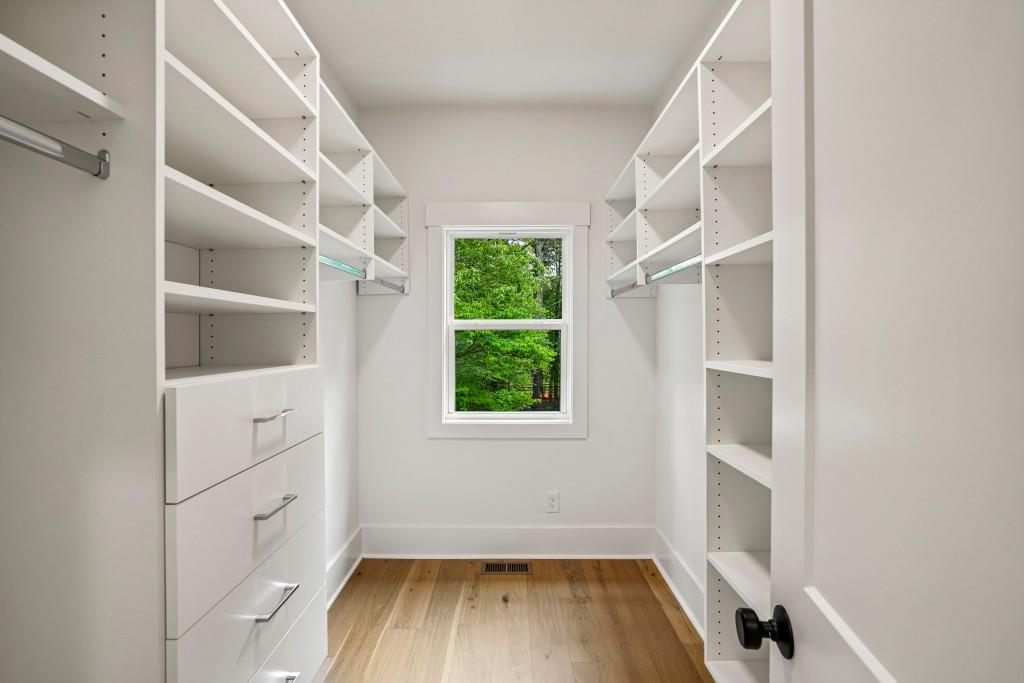 Cumming, Georgia, 30041, United States, 4 Bedrooms Bedrooms, ,5 BathroomsBathrooms,Residential,Active,2020512