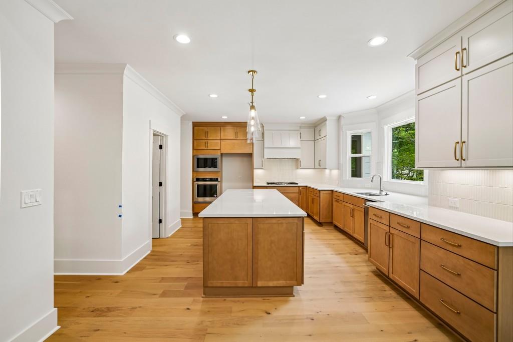 Cumming, Georgia, 30041, United States, 4 Bedrooms Bedrooms, ,5 BathroomsBathrooms,Residential,Active,2020512