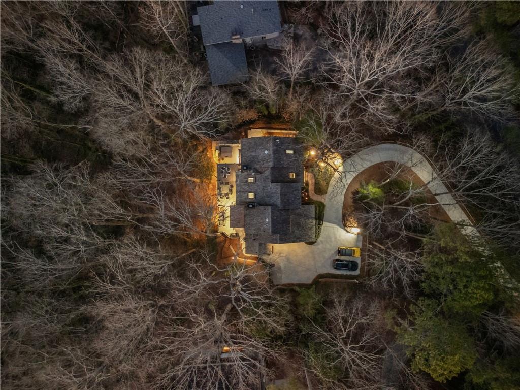 1095 Edgewater Drive