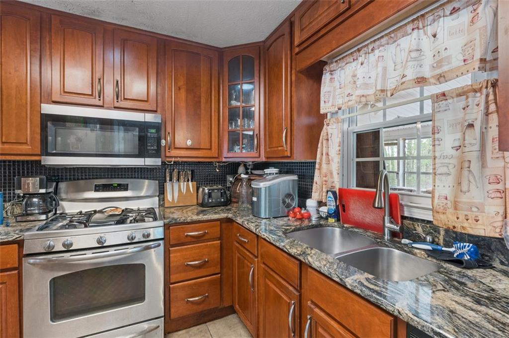 2119 Amherst Trail, Conyers, Georgia image 11