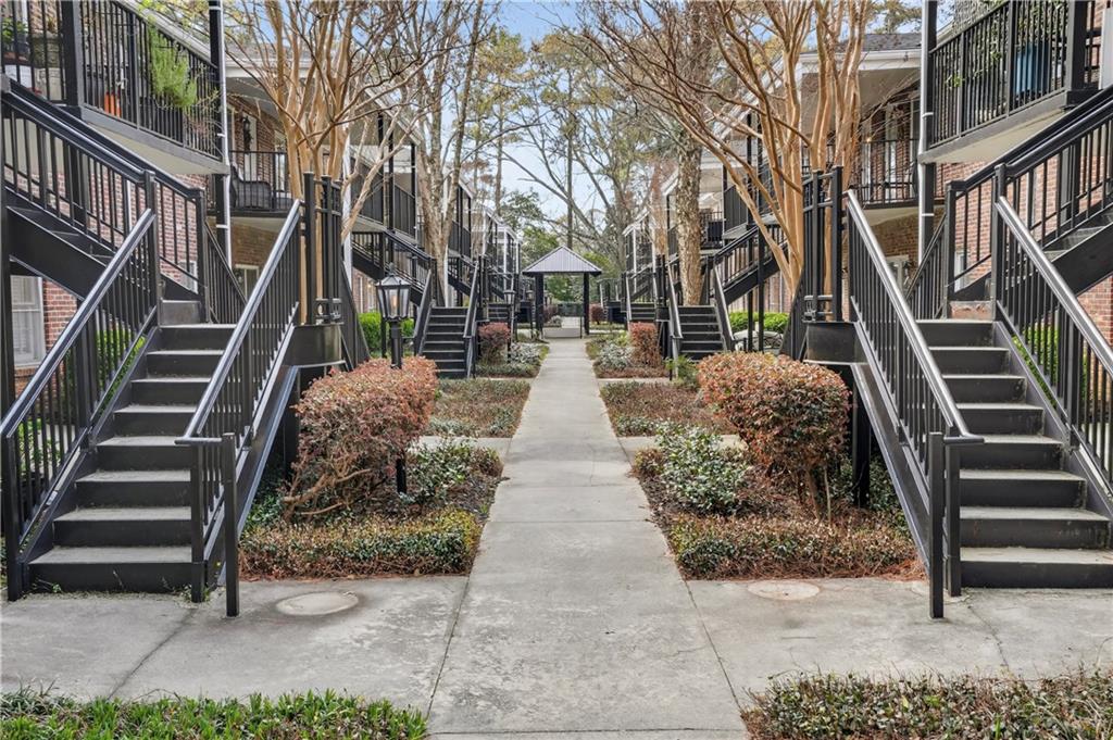 3675 Peachtree Road NE 19