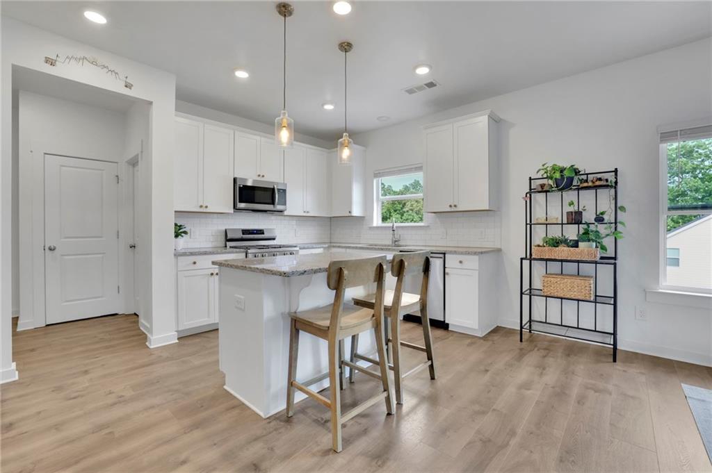 5985 Hidden Ridge Court