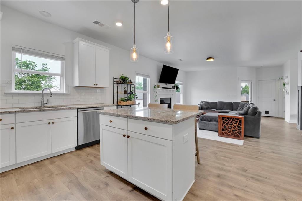 5985 Hidden Ridge Court