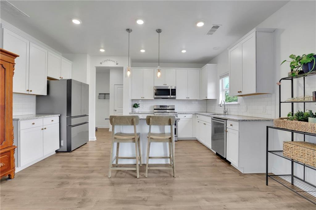 5985 Hidden Ridge Court
